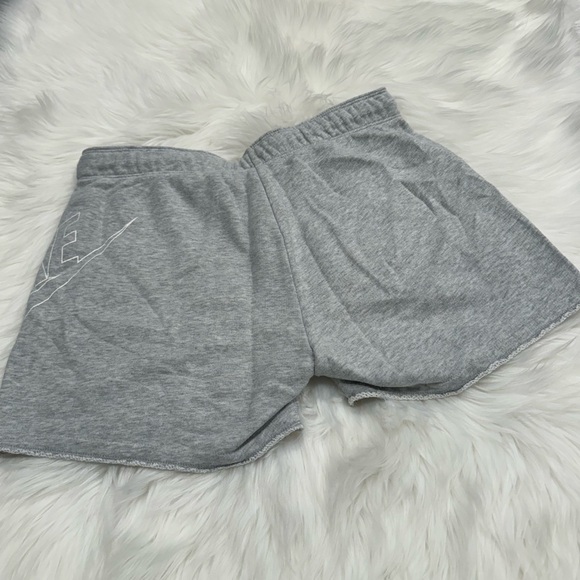 Nike Sweat Shorts Soft Heather Grey Size XS - Picture 8 of 13